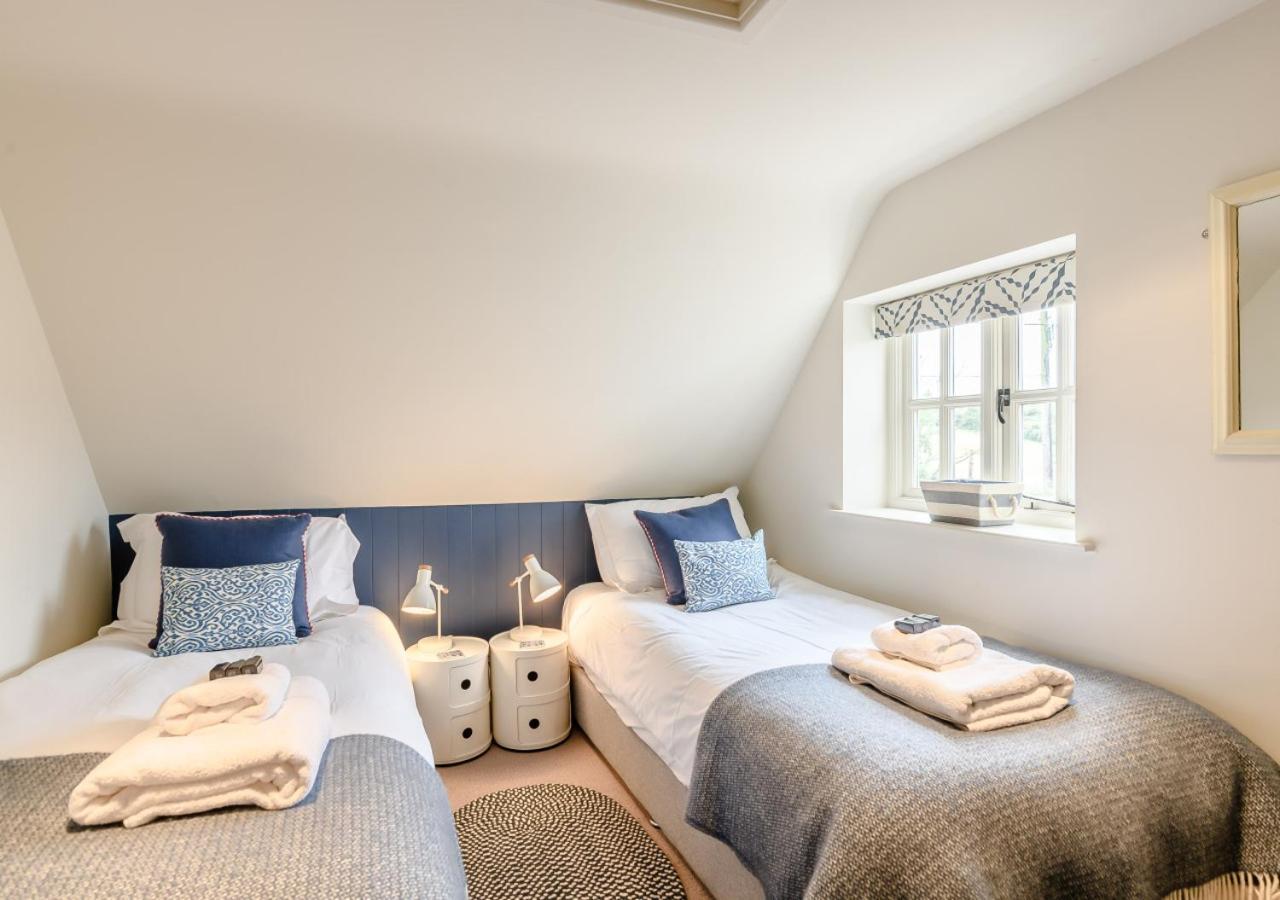 Wisteria Cottage Snape  Екстериор снимка